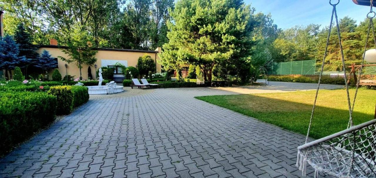 Hotel Leszczynski Konstantynów Lódzki Exterior foto